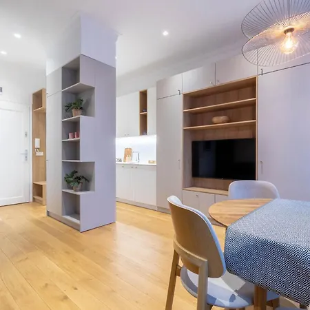 Apartment Ruzop - Modern In Center, Self Check-in, Wifi *