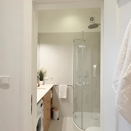 Ruzop - Modern In Center, Self Check-in, Wifi Daire